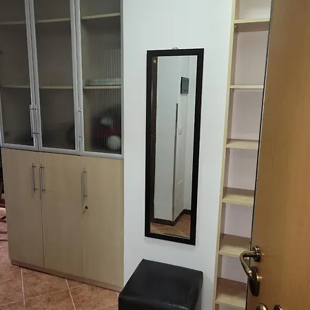 Rudi 2 In * טיראנה